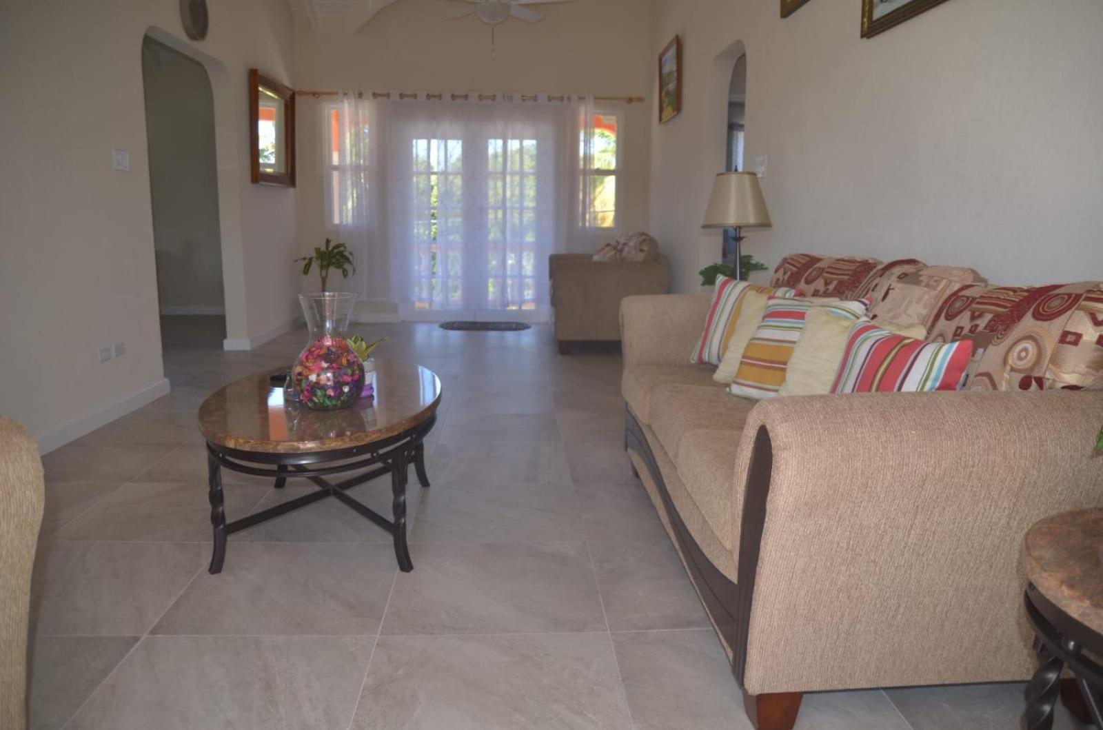 Ixoras Beach Apartments Saint Peter Zimmer foto